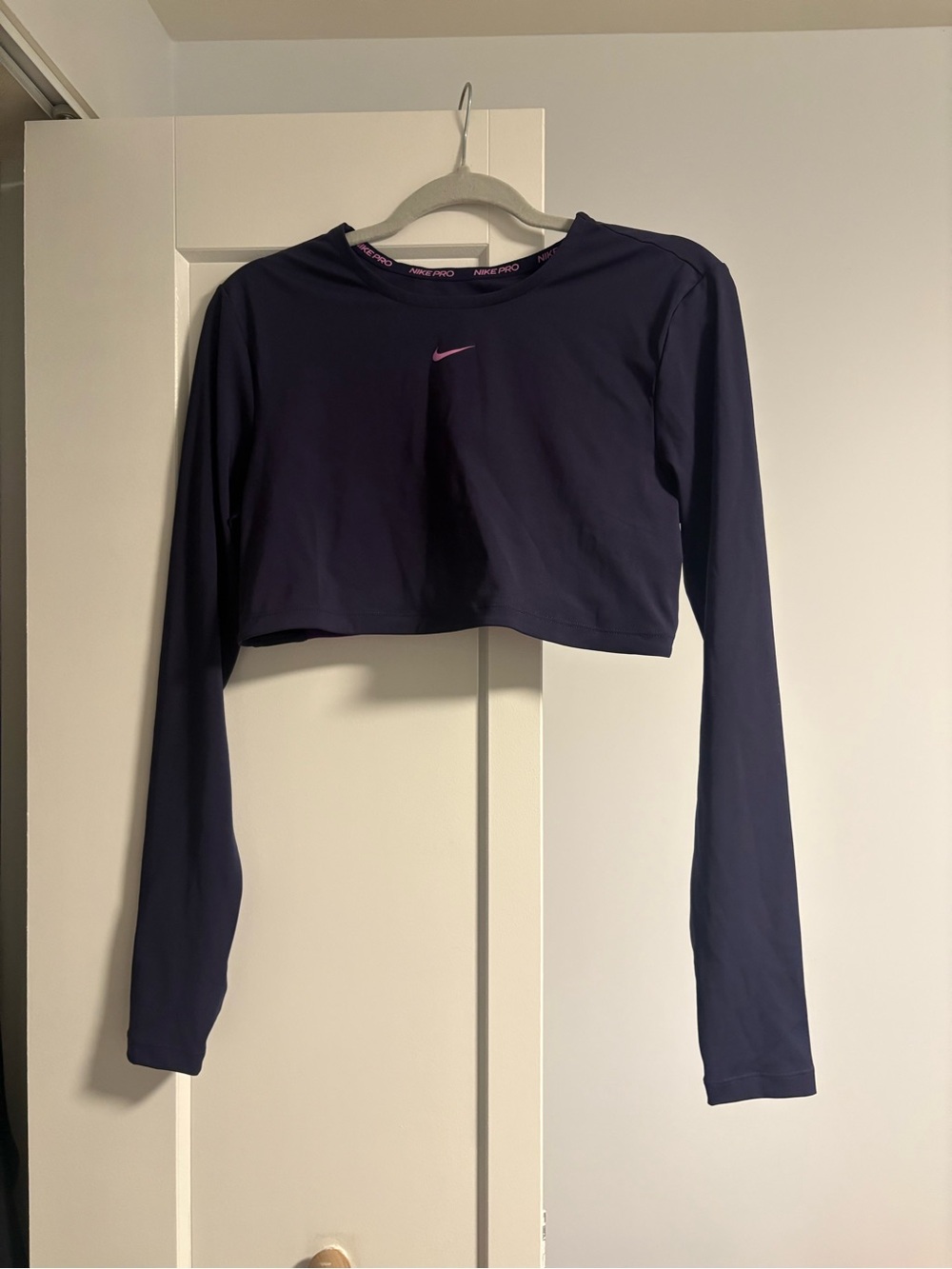NIKE PRO LONG SLEEVE WITH CRISS CROSS STRAPS - Picture 2 of 4